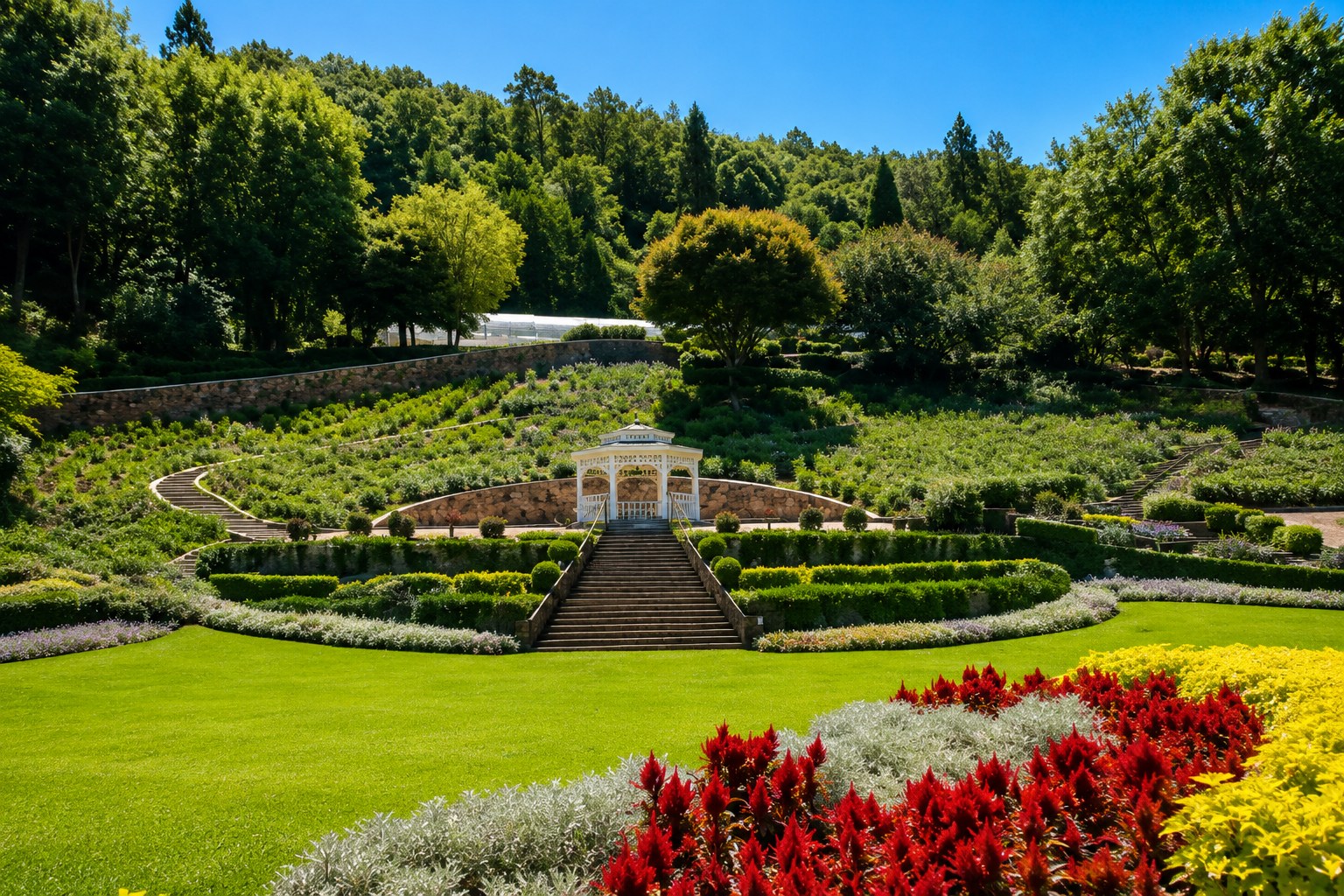 Jardins floridos do Le Jardin Parque de Lavanda em Gramado
